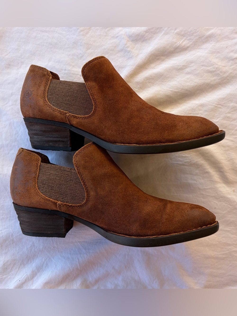 Born Dallia Ankle Boots distressed brown rust suede Sz 8 Soft Comfy Great Cond - Picture 3 of 9